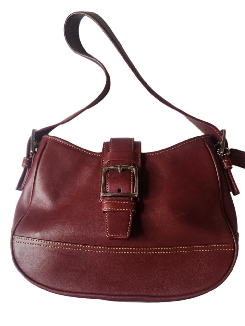 Vintage Coach Hampton Leather Shoulder Bag in Burgundy - Classic Buckle Accent